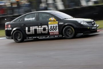 BTCC  : BEAU WEEK-END POUR FABRIZIO GIOVANARDI