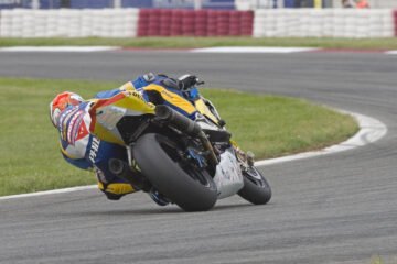 8 HEURES D'ALBACETE: LA SUZUKI SERT EN POLE