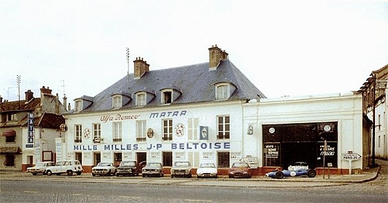 MAGASIN-LES-1000-MILES-DE-JEAN-PIERRE-BELTOISE-A-MONTHLERY