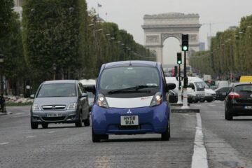 MITSUBISHI MILITE POUR LA VOITURE ELECTRIQUE EN FRANCE