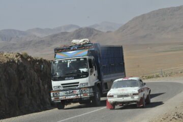 RALLYE DU MAROC HISTORIQUE : ERIC CHANTRIAUX TIENT BON