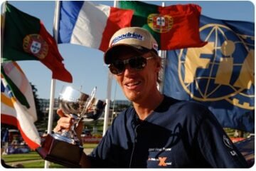 DAKAR 2013 : GRAND RETOUR DE GUERLAIN CHICHERIT AVEC UN BUGGY SMG