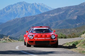 TOUR DE CORSE HISTORIQUE :   FESTIVAL POUR LA LANCIA STRATOS D’ERIC COMAS