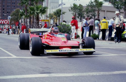 Gilles VILLENEUVE au Grand Prix des USA ' Ouest' à LONG BEACH dans les environs de LOS ANGELES avec la FERRARI