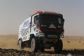 AFRICA RACE 2020, JOUR SEPT : LUCCI (HUSQVARNA) ET LE CAMION IVECO DE BOUWENS MAÎTRES DU SABLE…