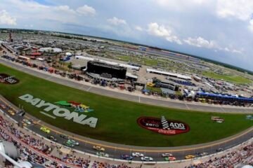 UN BIG ONE ET LA PLUIE STOPPENT LES DAYTONA 500 2021 EN NASCAR