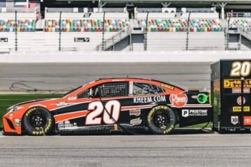 SUCCÈS DE CHRISTOPHER BELL EN NASCAR A DAYTONA ROAD