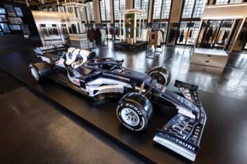 ALPHA TAURI DÉVOILE SA NOUVELLE MONOPLACE AT 02