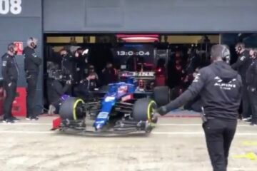 SHAKEDOWN RÉUSSI À SILVERSTONE POUR L’ALPINE A521 AVEC ESTEBAN OCON
