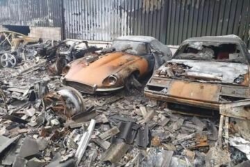 UNE COLLECTION AUTOMOBILE  PART EN FUMÉE EN ANGLETERRE …