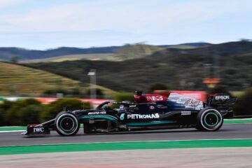 LA MERCEDES DE LEWIS REMPORTE LE GRAND PRIX DU PORTUGAL A PORTIMAO DEVANT LA RED BULL DE VERSTAPPEN