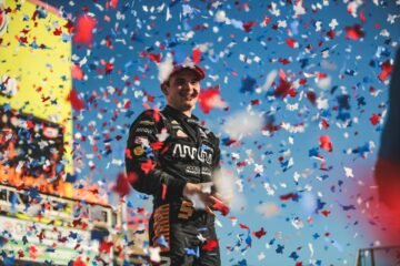1ére VICTOIRE EN INDYCAR POUR LE JEUNE MEXICAIN PATO O'WARD A FORT WORTH AU TEXAS. PAGENAUD SIX!