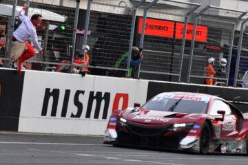 SUPER GT NIPPON. VICTOIRE AU FUJI DE LA HONDA NSX DU TEAM REAL DE TSUKAKOSHI-BAGUETTE