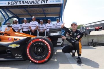 LE MEXICAIN O'WARD EN POLE DE LA 1ére COURSE A DETROIT. GROSJEAN TROISIEME