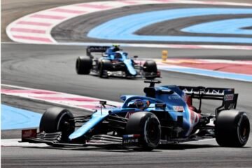 UN GRAND PRIX DE FRANCE F1 DOUX-AMER AVEC FERNANDO HUITIÈME ET ESTEBAN QUATORZIÈME