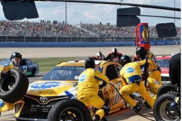 KYLE BUSCH REMPORTE LA SECONDE COURSE DE POCONO EN NASCAR SÉRIES KYLE BUSCH REMPORTE LA SECONDE COURSE DE POCONO EN NASCAR SÉRIES