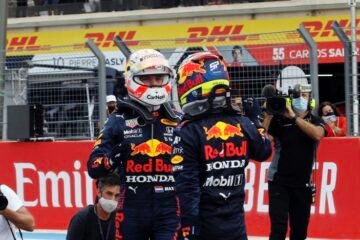 EN F1, A-T-ON TROUVÉ UNE FORMULE MAGIQUE CHEZ RED BULL ? EN F1, A-T-ON TROUVÉ UNE FORMULE MAGIQUE CHEZ RED BULL ?