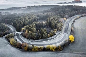 LE BROUILLARD STOPPE DEPUIS SAMEDI SOIR LES 24 HEURES DU NÜRBURGRING
