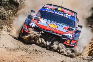 NEUVLLE SACRÉMENT CHANCEUX VIRE EN TÈTE AU SAFARI KENYA… NEUVLLE SACRÉMENT CHANCEUX VIRE EN TÈTE AU SAFARI KENYA…