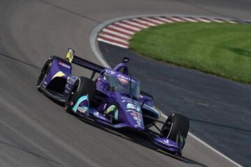 ROMAIN GROSJEAN A DÉCOUVERT LE PILOTAGE SUR OVALE