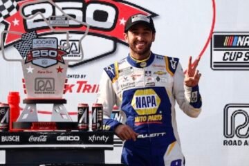 CHASE ELLIOTT, VICTORIEUX SUR LE CIRCUIT ROUTIER D'ELKHART LAKE, À ROAD AMERICA, EN NASCAR