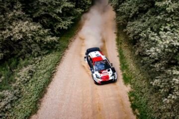 ROVENPERÄ SOLIDE LEADER AU RALLYE D'ESTONIE. OGIER JOUE DÉJÀ LE TITRE ROVENPERÄ SOLIDE LEADER AU RALLYE D'ESTONIE. OGIER JOUE DÉJÀ LE TITRE