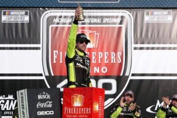 EN NASCAR SUCCÈS DE BLANEY A MICHIGAN