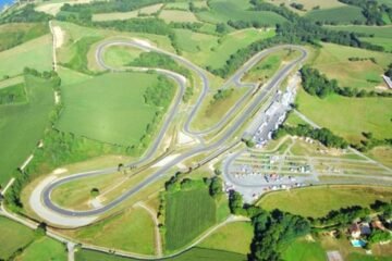 GRANDE PREMIERE A PAU ARNOS QUI VA ORGANISER LA FINALE MONDIALE DU WTCR ET PURE ETCRE