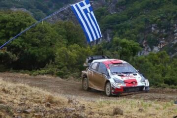 LE TRIO ROVENPERÄ-TÄNAK-OGIER DOMINE LE RALLYE ACROPOLE EN GRECE