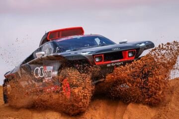 AU DAKAR SUCCÈS, LE 49eme EN SPÉCIALE POUR PETERHANSEL! LOEB REPREND 1 MINUTE