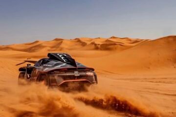 AU DAKAR, SUCCÈS AUDI EN SPÉCIALE AVEC SAINZ. AL ATTIYAH FILE VERS LA VICTOIRE