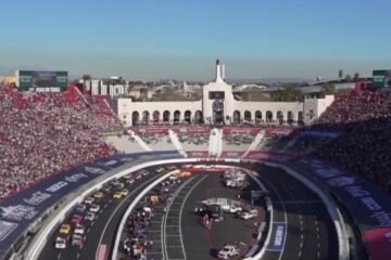 JOEY LOGANO VICTORIEUX DU CLASH AU COLISEUM DE LOS ANGELES EN NASCAR