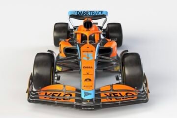 McLAREN PRÉSENTE SA MONOPLACE 2022, LA MCL36