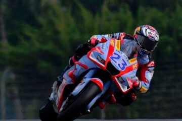 DUCATI ET APRILIA DOMINENT LES DERNIERS ESSAIS DU MOTOGP À SEPANG DUCATI ET APRILIA DOMINENT LES DERNIERS ESSAIS DU MOTOGP À SEPANG