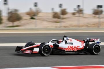 MAGNUSSEN OFFRE À LA HAAS LE MEILLEUR TEMPS CE VENDREDI À SAKHIR