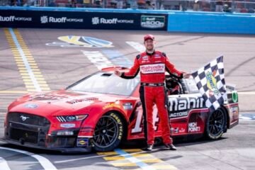 1ére VICTOIRE POUR CHASE BRISCOE, VICTORIEUX À PHŒNIX EN NASCAR CUP !