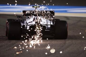 PIERRE GASLY LE PLUS RAPIDE DES 1ers ESSAIS A SAKHIR