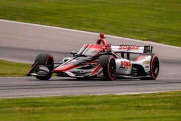 LA POLE POUR RINUS VEEKAY A BARBER EN INDYCAR. GROSJEAN, 8
