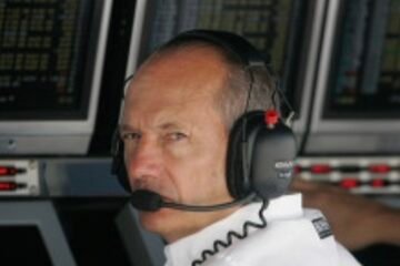 RON DENNIS NOUVEAU TEAM PRINCIPAL D’ASTON MARTIN EN F1