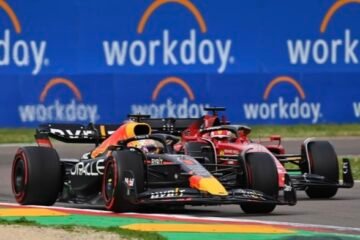 VERSTAPPEN DEVANCE LECLERC DANS LA COURSE ´SPRINT À IMOLA