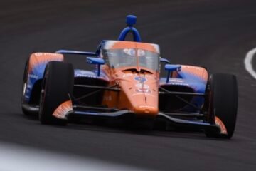 SCOTT DIXON LE PLUS VITE LORS DES 1ers ESSAIS DES 500 MILES A INDY