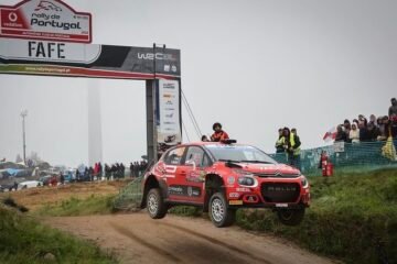 LE JEUNE FRANCAIS YOHAN ROSSEL REPREND LA TETE DU MONDIAL WRC2
