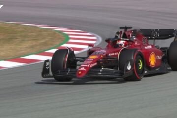 LA FERRARI DE CHARLES LECLERC EN POLE À BARCELONE
