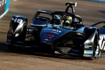 MORTARA VICTORIEUX DEVANT VERGNE DANS LA 1ere COURSE DE BERLIN