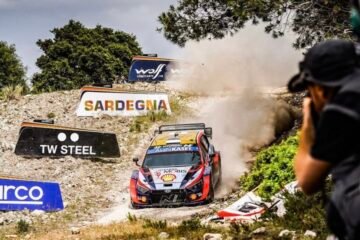 LA HYUNDAI DE TANAK EN TÊTE AU RALLYE DE SARDAIGNE. LOUBET, 4