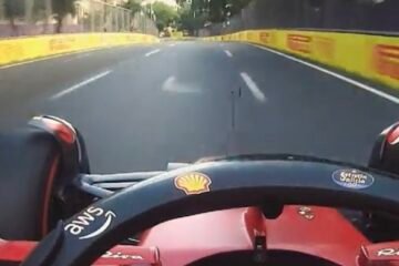 LA FERRARI DE CHARLES LECLERC DEVANCE LA RED BULL DE PEREZ DANS LA SECONDE SESSION DES LIBRES A BAKOU