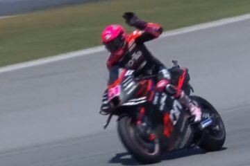 LA BOURDE DU PILOTE APRILIA ALEIX ESPARGARO AU GP DE CATALOGNE