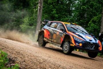 LA HYUNDAI DE NEUVILLE LA PLUS RAPIDE DU SHAKEDOWN EN ESTONIE LA HYUNDAI DE NEUVILLE LA PLUS RAPIDE DU SHAKEDOWN EN ESTONIE