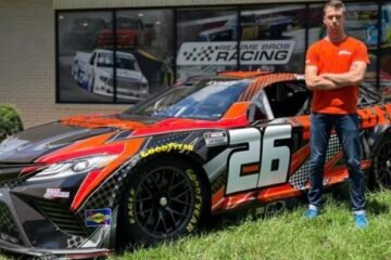 L’ANCIEN PILOTE F1, DANIIL KVYAT EN NASCAR A INDY