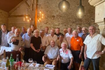 RENÉ METGE RÉUNIT SES ANCIENS AMIS DES PARIS – DAKAR